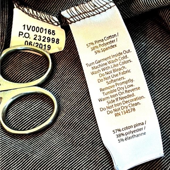 Vineyard Vine’s Edgartown SS Pocket T-Shirt in dark gray Men’s Size XS - Picture 4 of 5